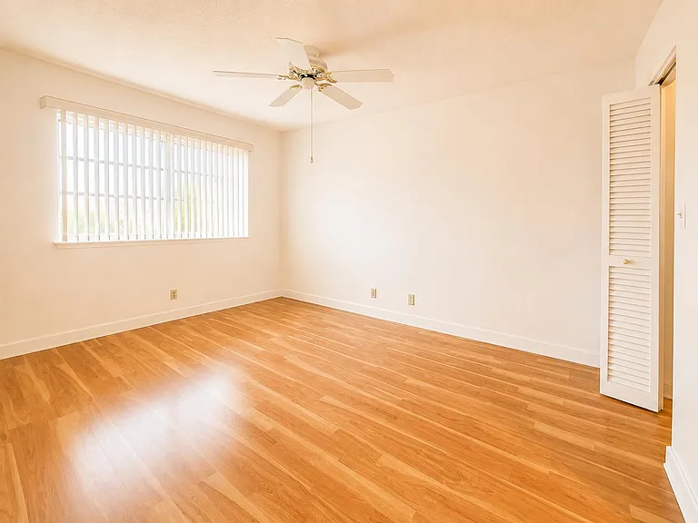 5300 Washington St #S313 — Photo 16
