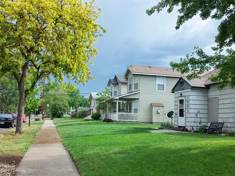 1219 S Vermont Ave — Photo 10