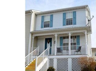 18 N Merriment Dr, Newark, DE 19702