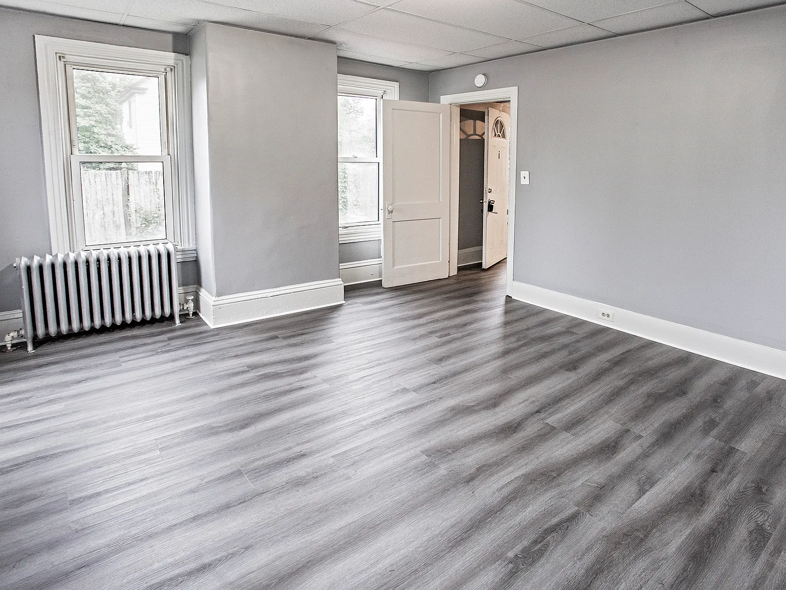 100 w Broad St - 3 — Photo 3