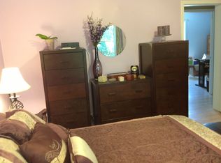 1656 N Maple Rd, Ann Arbor, MI 48103