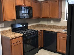 22 Maynard Dr, Sicklerville, NJ 08081