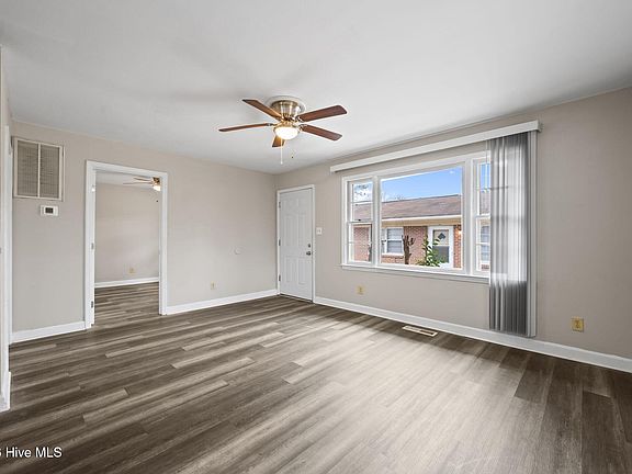 3rd image of 43 Sophia Dr #B