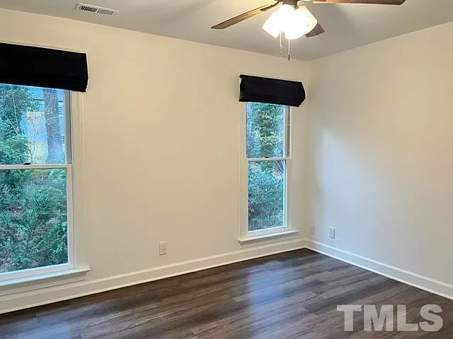 2112 N Hills Dr — Photo 14