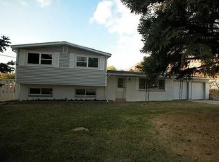 1055 E Grove Creek Dr, Pleasant Grove, UT 84062