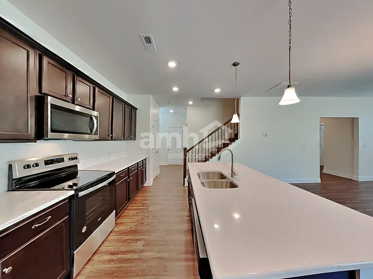 134 Keyser Dr — Photo 3