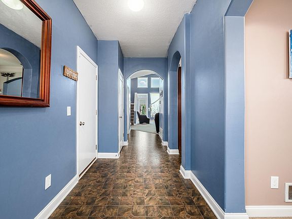 5th image of 8693 Brenstuhl Park Dr