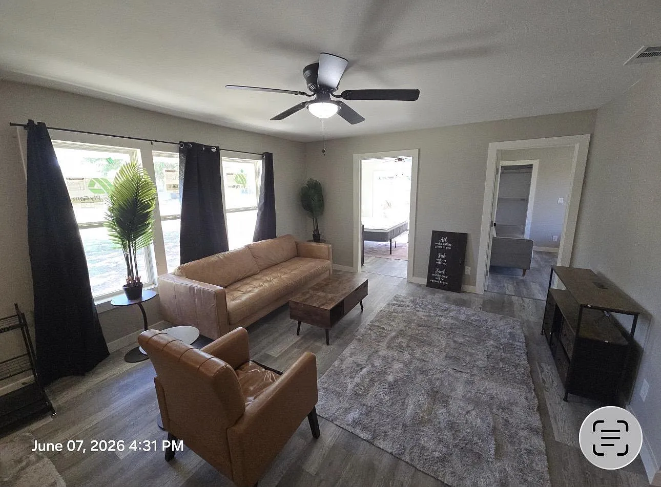 4 bed, 2.0 bath, 2250 sqft, $797 — Photo 3