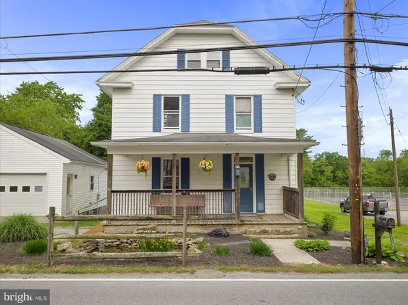 12528 Bradbury Ave, Smithsburg, MD 21783