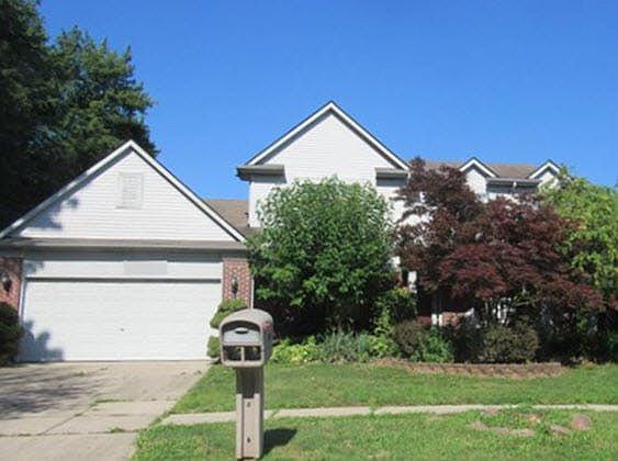 1st image of 40882 Bluesprings Ct #11