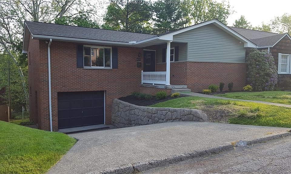 1st image of 421 Oakdale Ave