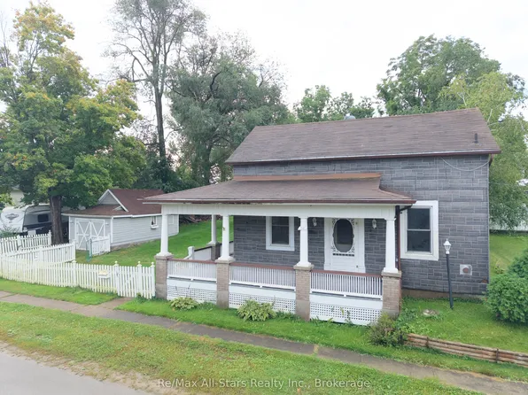 54 Munro St W, Brock, ON L0E 1E0