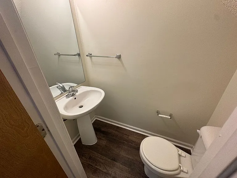 2918 Faversham Pl — Photo 4