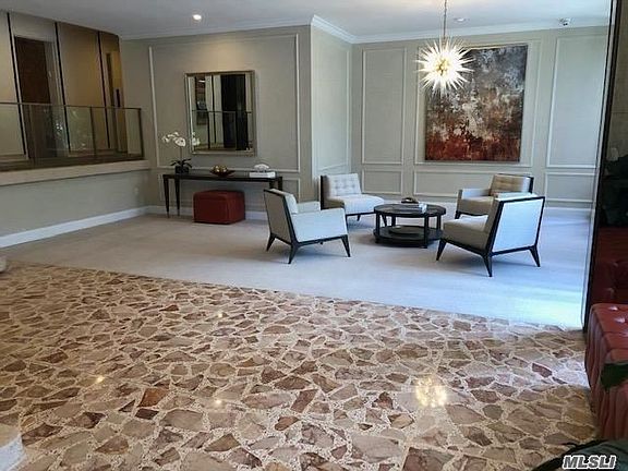 3rd image of One Kensington Pl #223