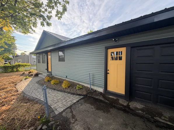 (undisclosed Address), Baldwinsville, NY 13027