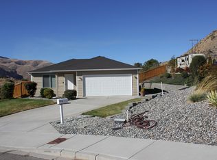 3973 NE Vista Del Ray Dr, East Wenatchee, WA 98802