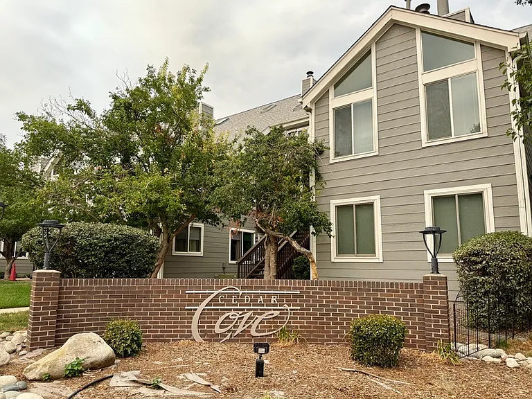 12414 E Tennessee Cir #B — Photo 23