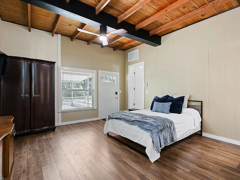 1524 SW 37th Ave — Photo 18