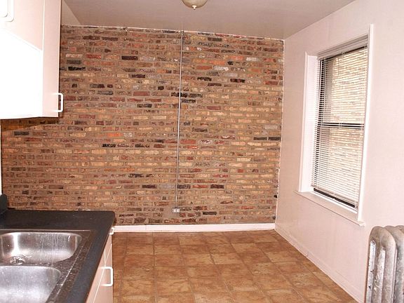 3rd image of 2330 N Spaulding Ave Unit 2332-1A