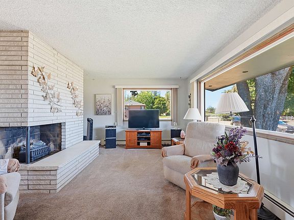 3rd image of 6225 W 48th Ave