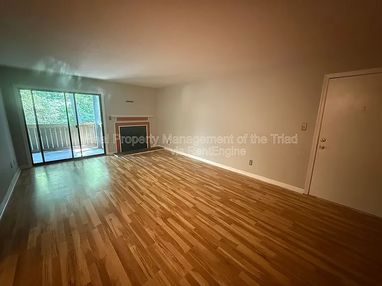 2937 Oaktop Cir — Photo 3
