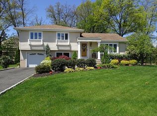 176 Rolling Hills Rd, Clifton, NJ 07013