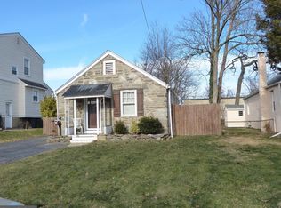 148 N Bonsall Ave, Glenolden, PA 19036