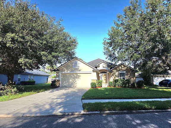2nd image of 824 Songbird Dr