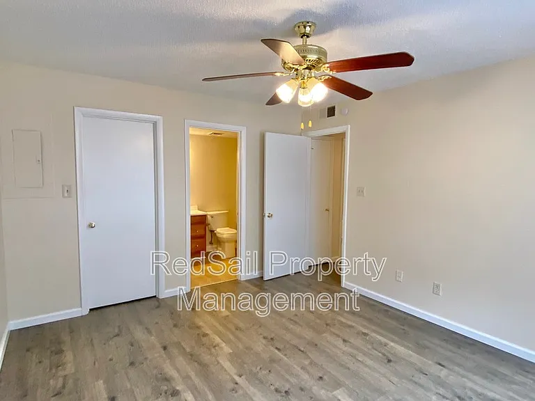 153 Windsor Castle Dr #A — Photo 15