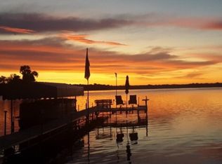 867 19th St, Forest Lake, MN 55025