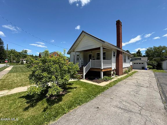 2nd image of 527 E Park Ave