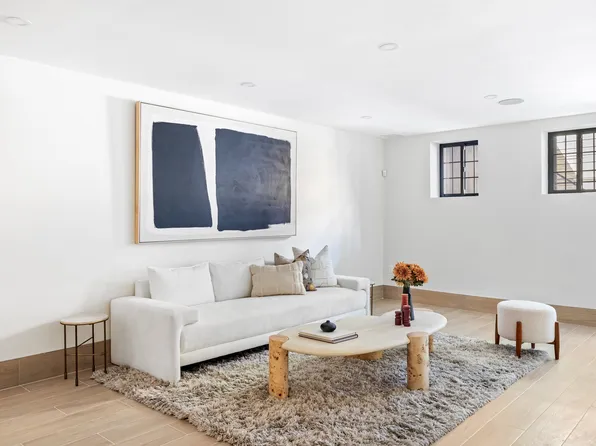 493 Hancock Street image 24 of 25