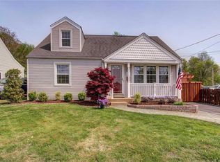 820 Rue Saint Charles St, Florissant, MO 63031