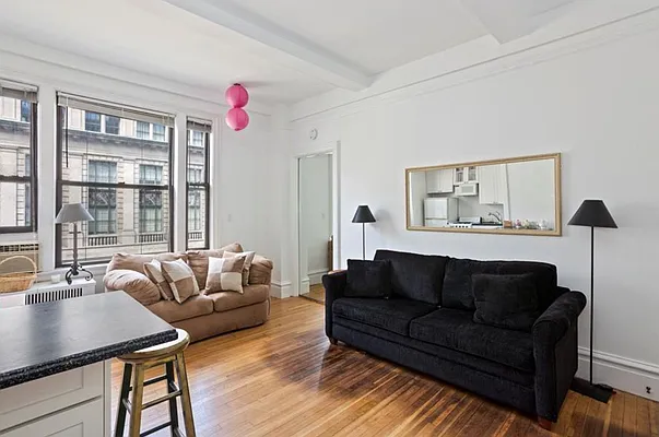 Rented by Keller Williams NYC | media 16