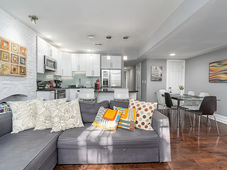 403 P St NW #B — Photo 3