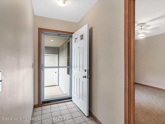 3rd image of 2874 Twelve Oaks Dr
