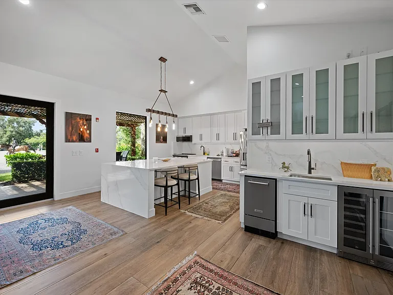 4751 S South Rd — Photo 20