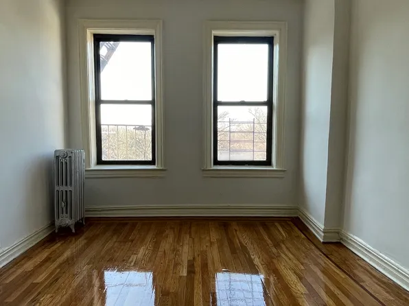 (undisclosed Address), Bronx, NY 10467