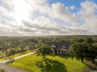 120 HIDDEN FOREST DR, La Vernia, TX 78121