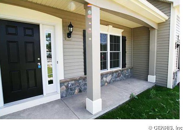 1st image of 108 James Moore Cir