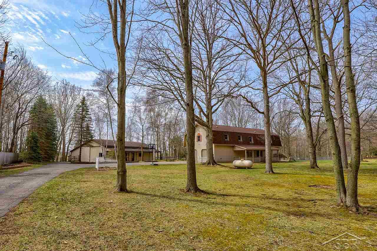 12751 Frost Rd, Hemlock, MI 48626 Zillow