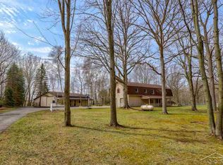 12751 Frost Rd, Hemlock, MI 48626