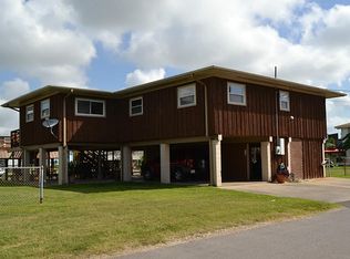 62 Tarpon St, Bayou Vista, TX 77563
