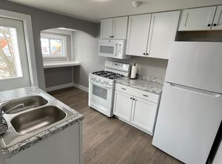 88 New Rochester Rd, Dover, NH 03820