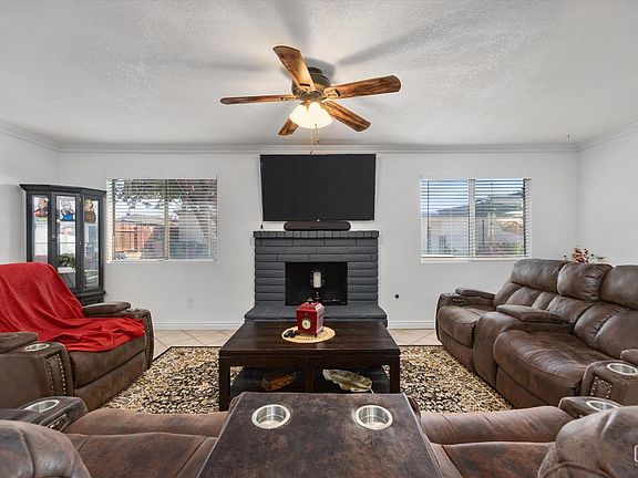 4th image of 4801 Bergquist Ave