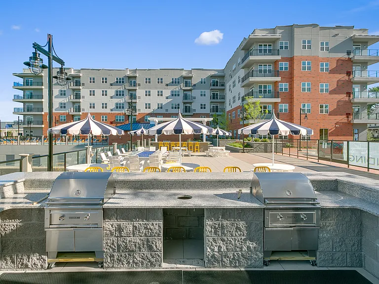 Harbor Landing — Photo 13