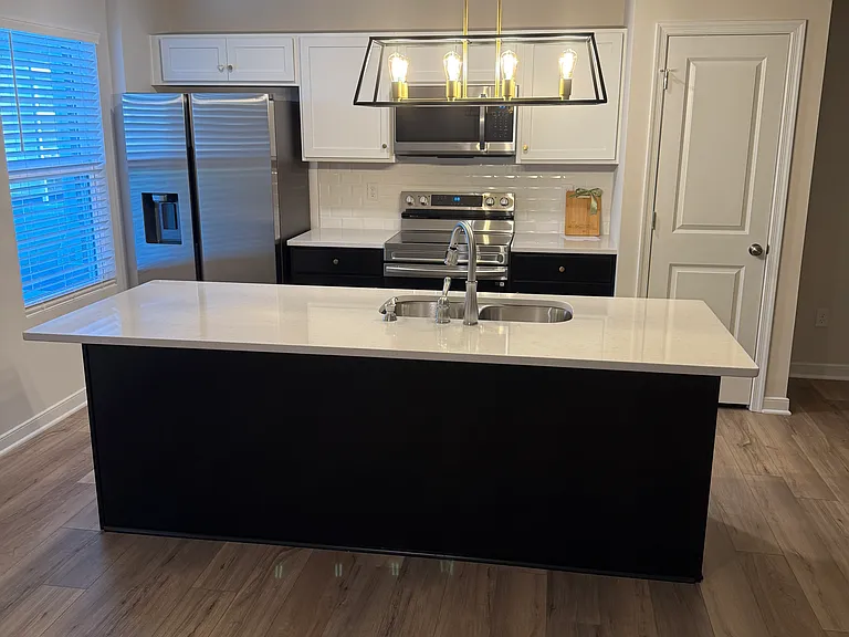 7304 Hancock Crest Pl — Photo 8