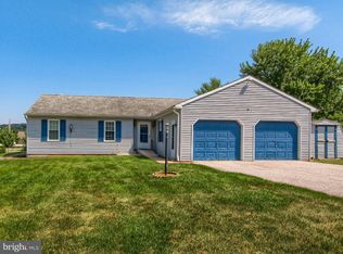 500 Dakota Dr, Red Lion, PA 17356