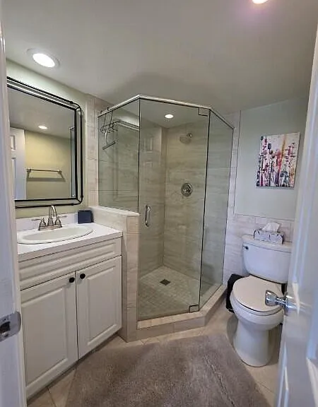 650 Snug Harbor Dr #G401 — Photo 9