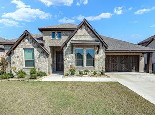 293 Resting Place Rd, Waxahachie, TX 75165